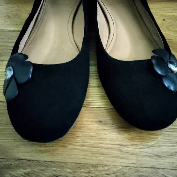 UGGs Black Suede Flats Size 8.5 - Picture 6 of 14